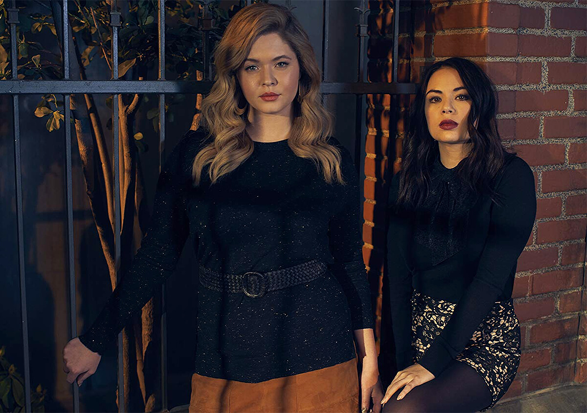 Pretty Little Liars: The Perfectionists