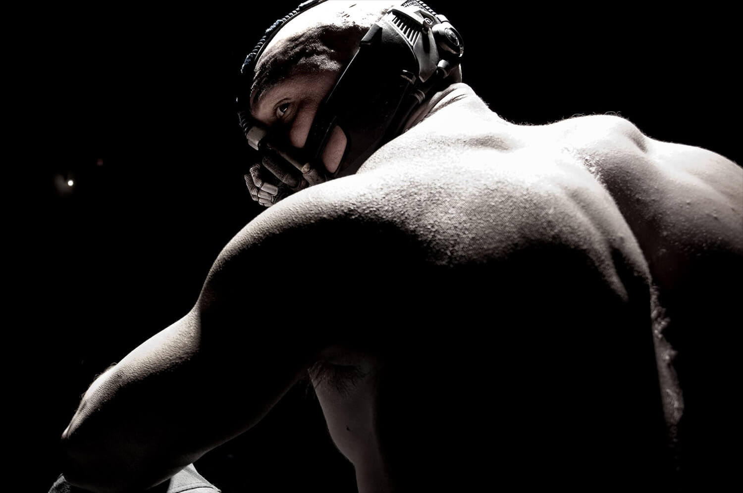 Nell'ultima stagione di Gotham arriva Bane, l'acerrimo nemico di Batman: FOX svela le foto
