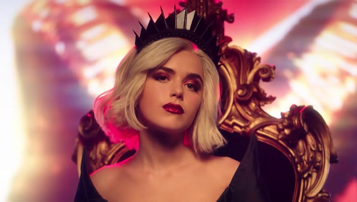 Chilling Adventures of Sabrina: Roberto Aguirre-Sacasa svela alcuni Dettagli sulla Produzione della Serie TV Netflix