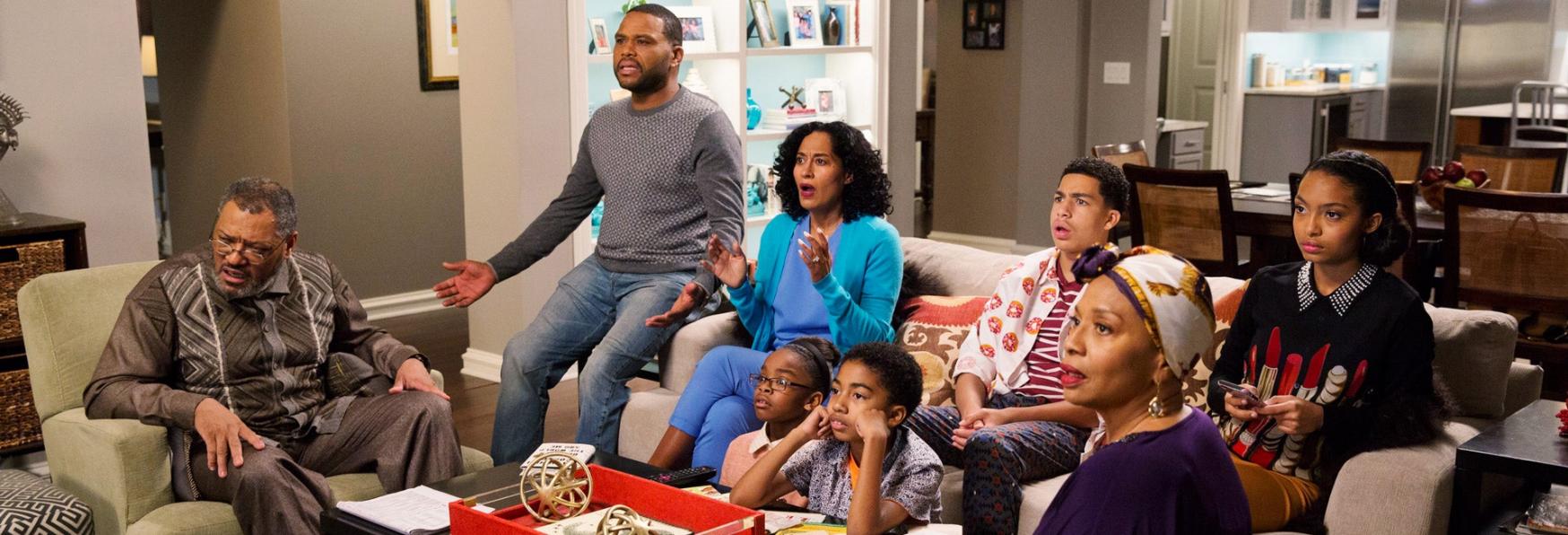 Black-ish: In Sviluppo lo Spin-off Old-ish con Laurence Fishburne e Jenifer Lewis