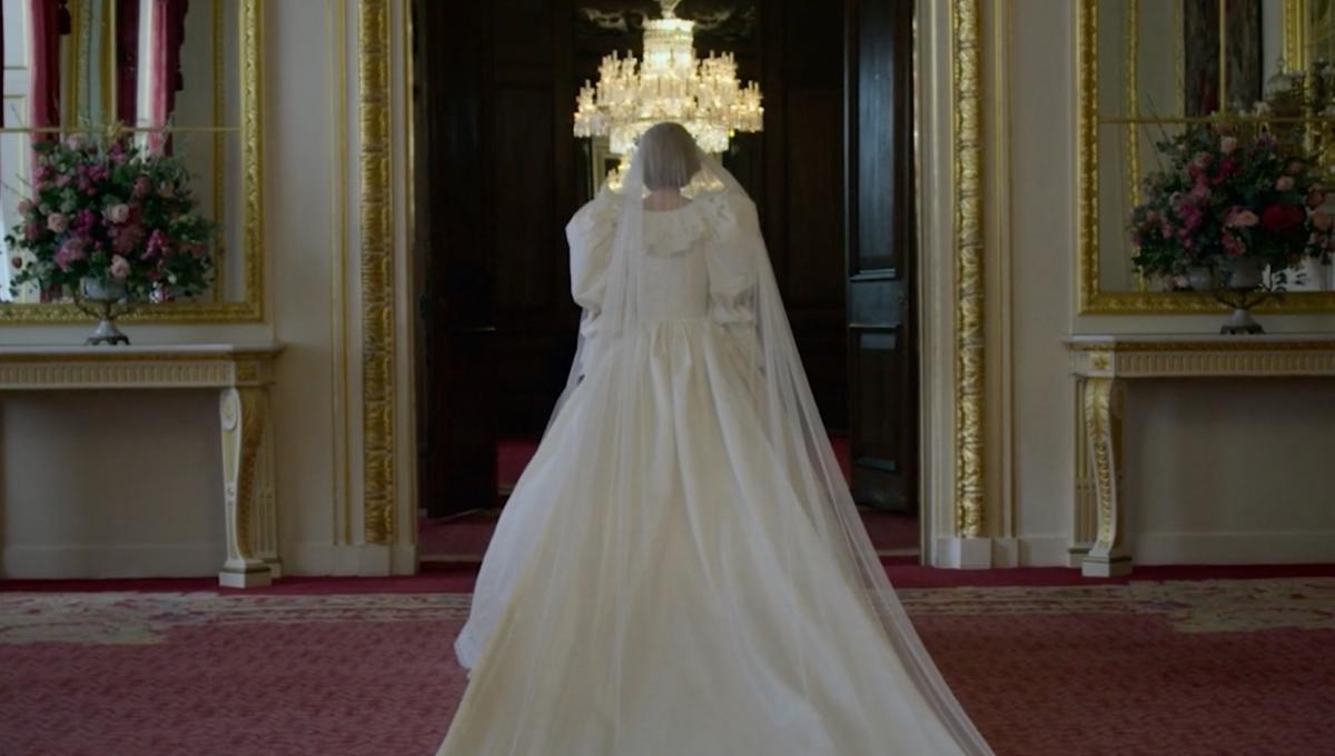 The Crown 4: Netflix dona un primo sguardo all’abito da Sposa della Principessa Diana