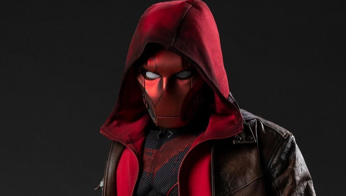 Titans 3: Svelato l’incredibile Look di Cappuccio Rosso, ecco le Foto!