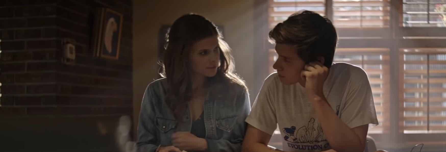 A Teacher: Trama, Cast, Data e Trailer della nuova Serie TV targata Hulu