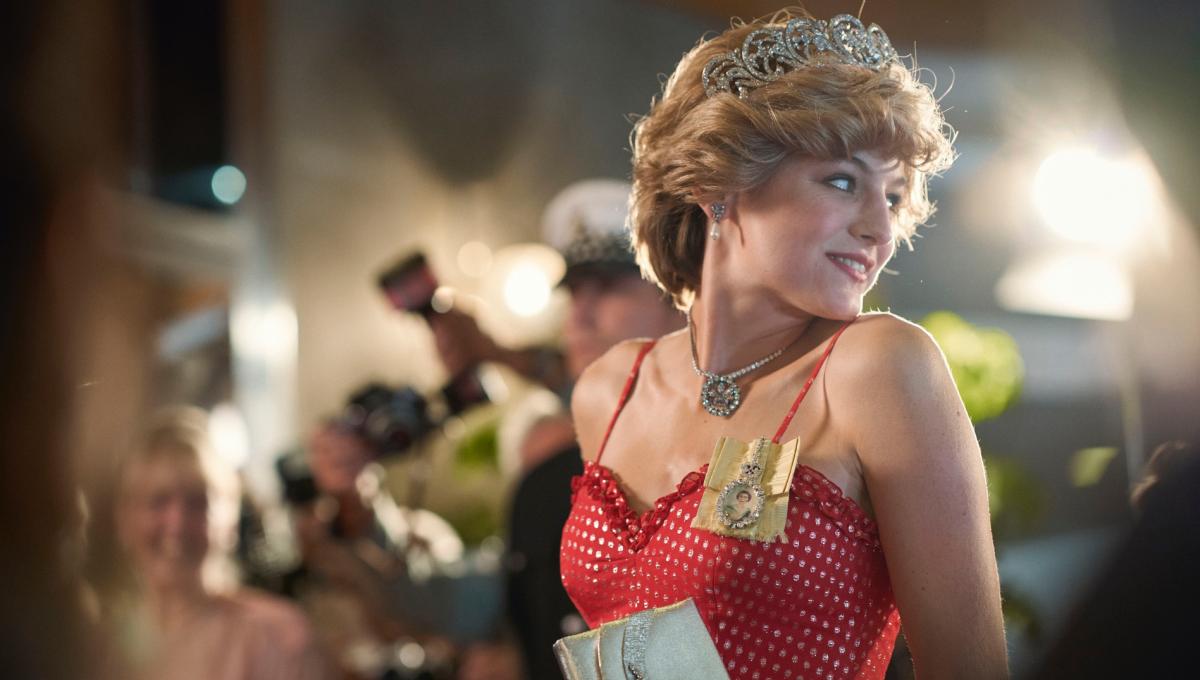 The Crown 4: Emma Corrin è stata ricoverata durante le Riprese della nuova Stagione