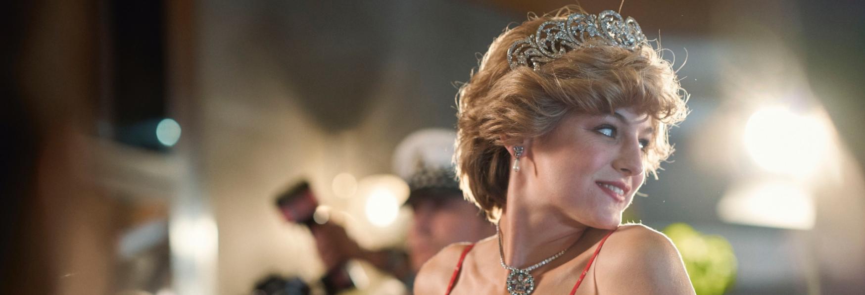 The Crown 4: Emma Corrin è stata ricoverata durante le Riprese della nuova Stagione