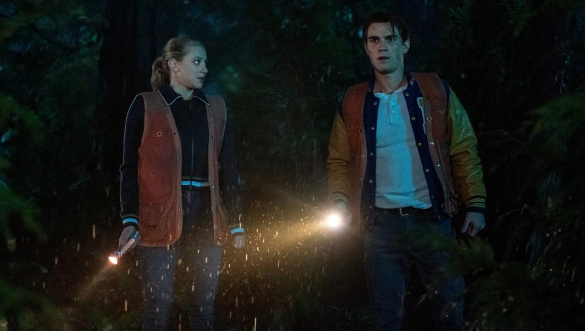 Riverdale 5: lo Showrunner rilascia un nuovo Poster per la nuova Stagione 
