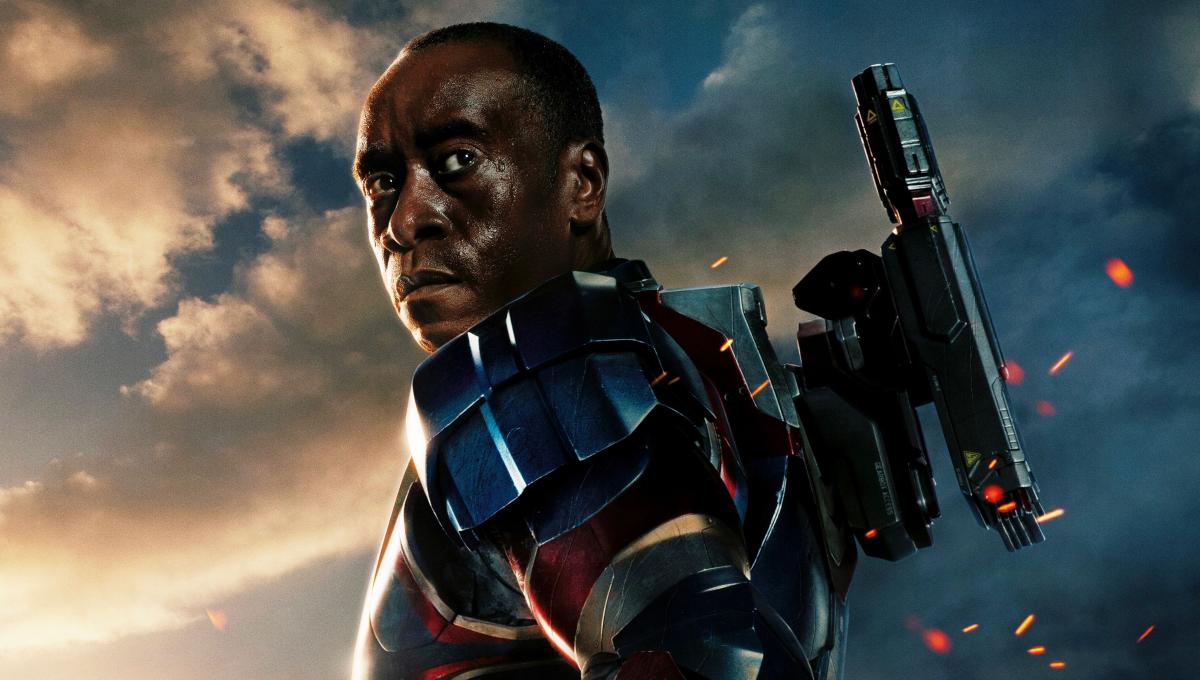 Armor Wars: Don Cheadle potrebbe essere il nuovo Iron Man nella Serie TV della Marvel