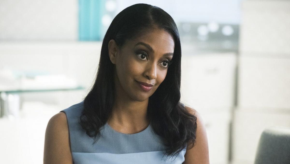 Supergirl 6: la star Azie Tesfai parla dell'Episodio scritto insieme a J. Holtam
