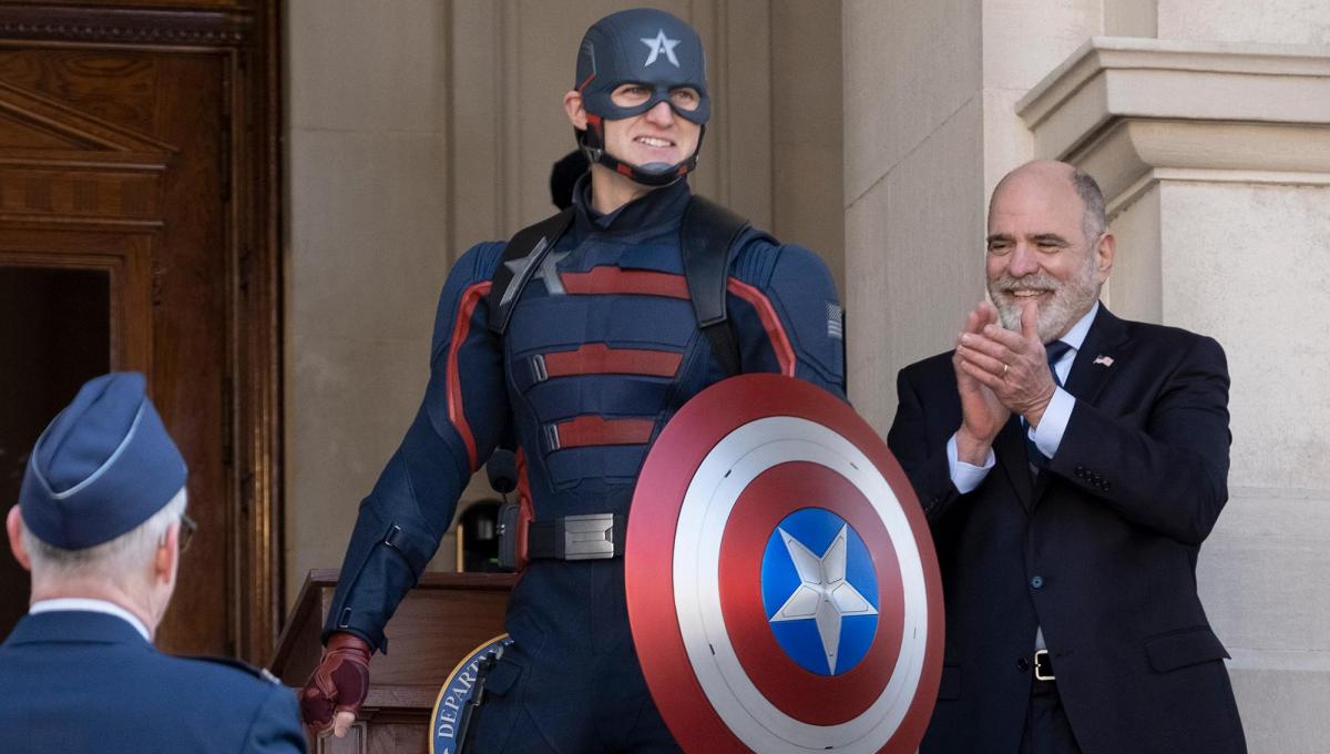 The Falcon and The Winter Soldier: le Differenze tra il Capitan America di John Walker e Steve Rogers