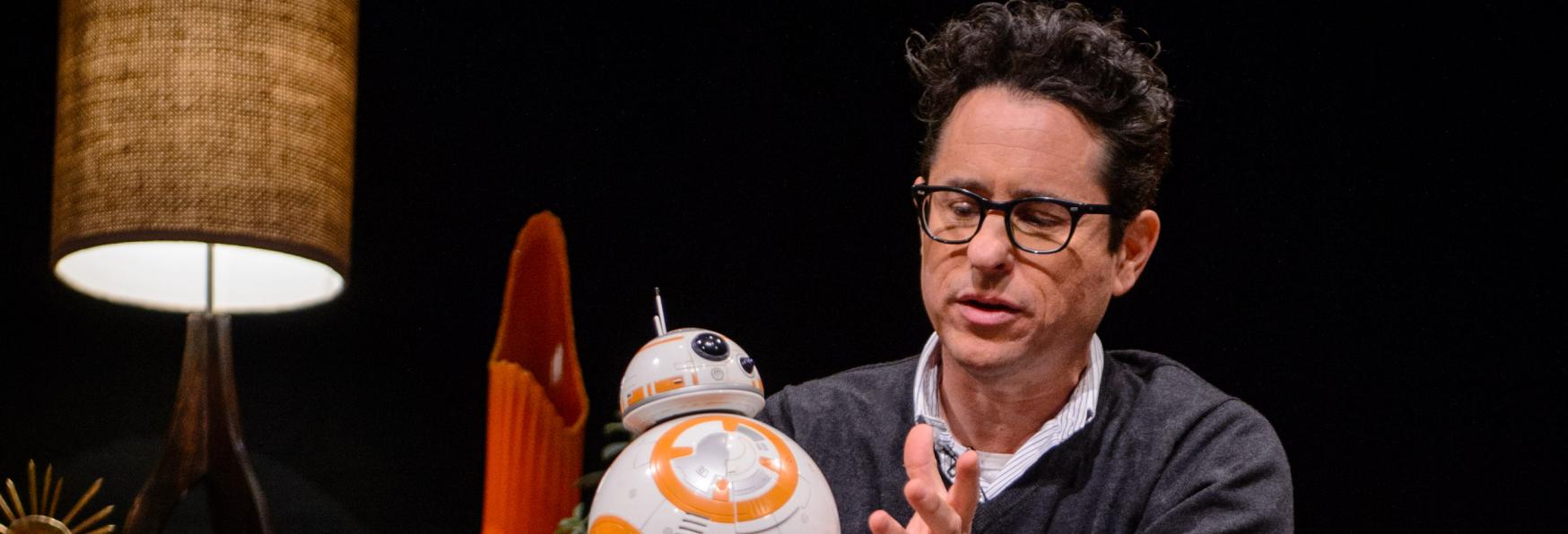 J.J. Abrams al lavoro su una nuova Docuserie incentrata sugli UFO
