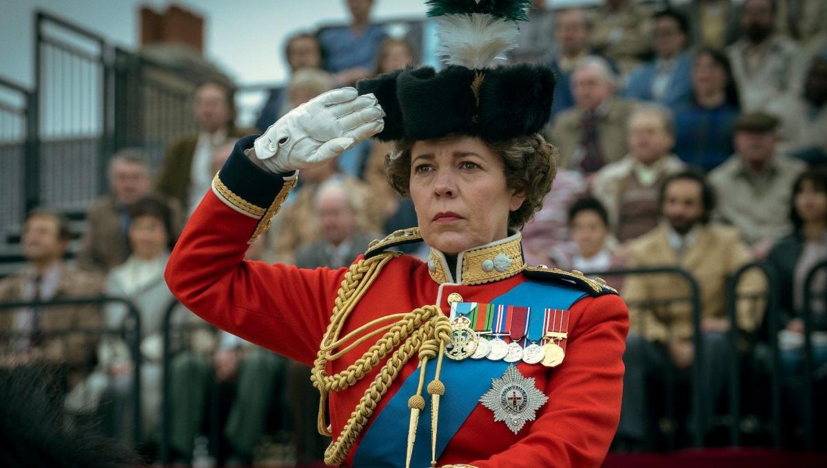 The Crown 5: le Foto con i nuovi Diana e Carlo (Elizabeth Debicki e Dominic West)