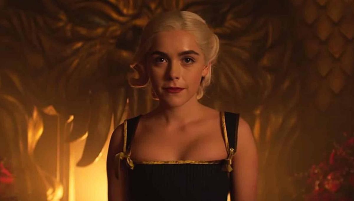 Kiernan Shipka nei panni di Sabrina nelle Foto della 6° Stagione di Riverdale