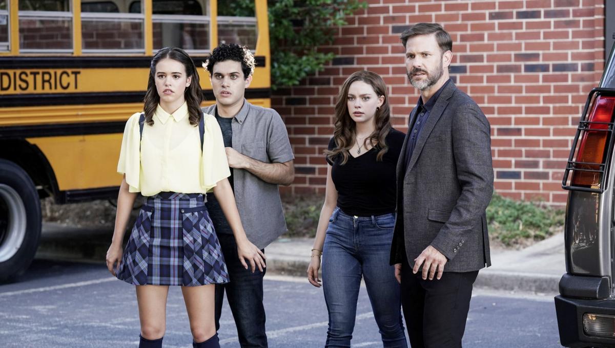 Legacies 4: un Membro Storico del Cast lascia la Serie TV targata The CW