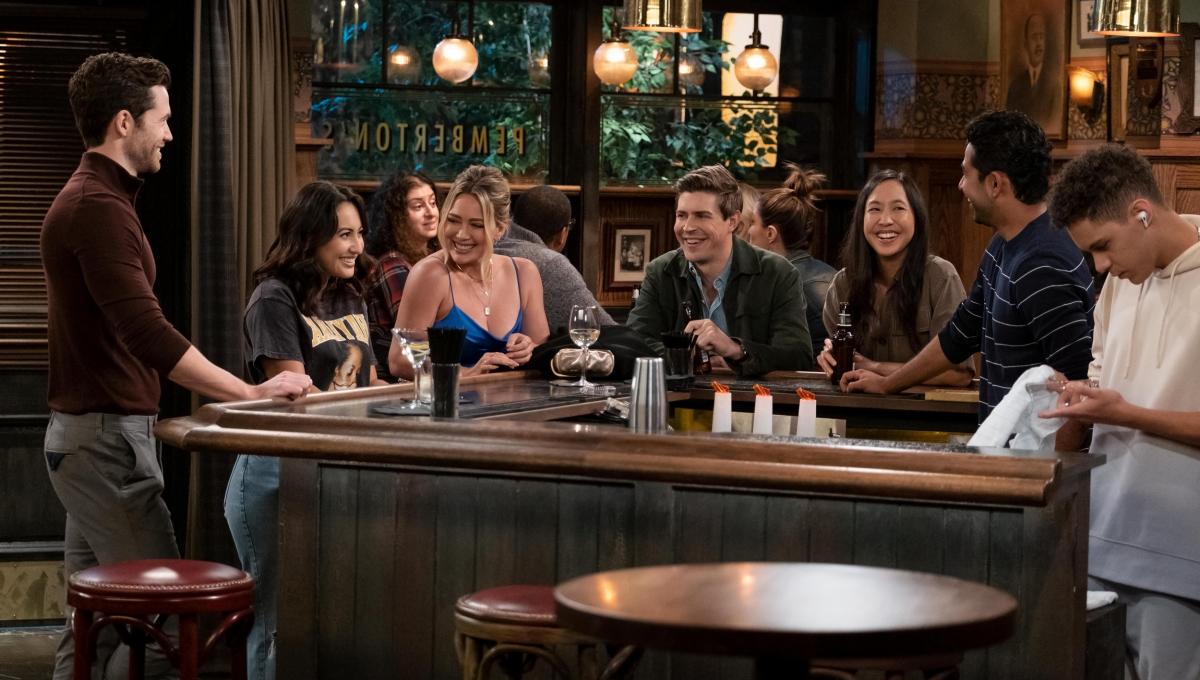 How I Met Your Father: il Produttore Esecutivo parla degli Easer Egg legati alla Serie Madre