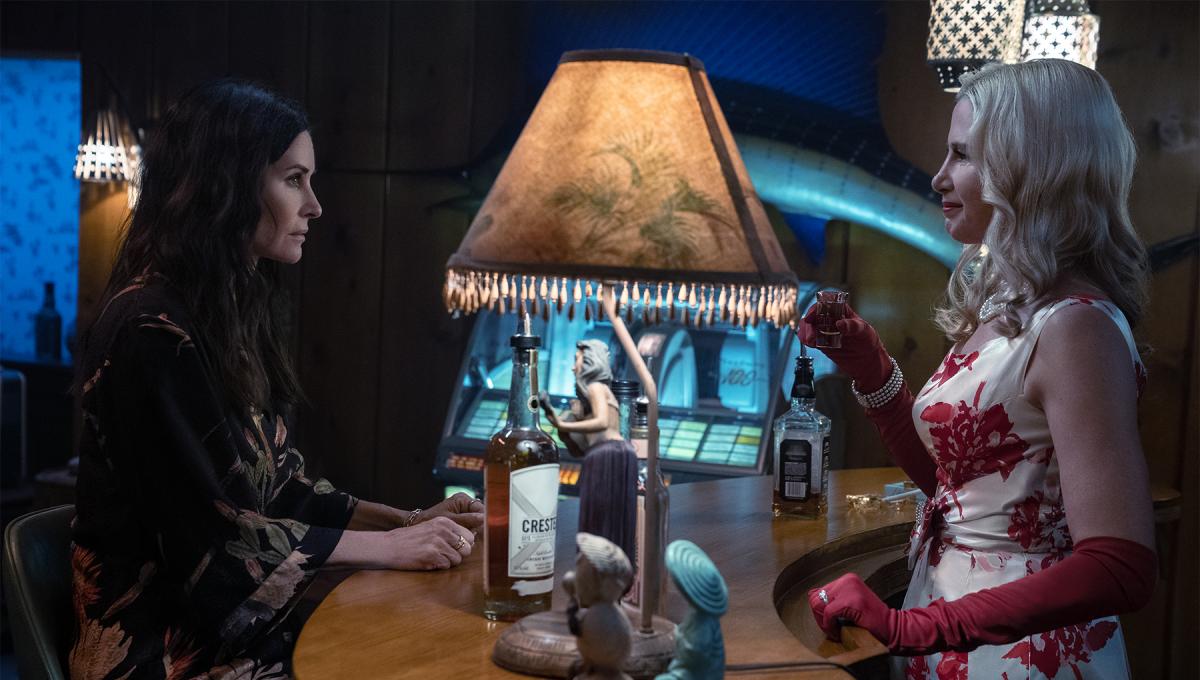 Shining Vale: il Trailer della nuova Serie TV STARZ con Courteney Cox