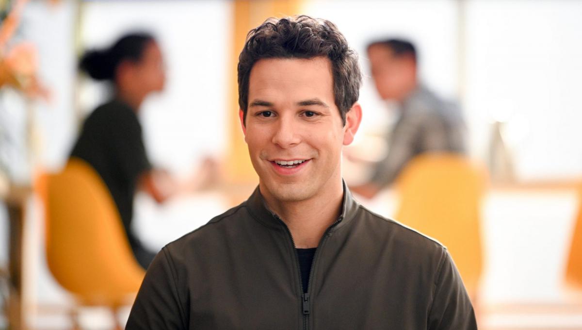 Grey's Anatomy 18: l'Attore Skylar Astin entra nel Cast con un Ruolo Ricorrente