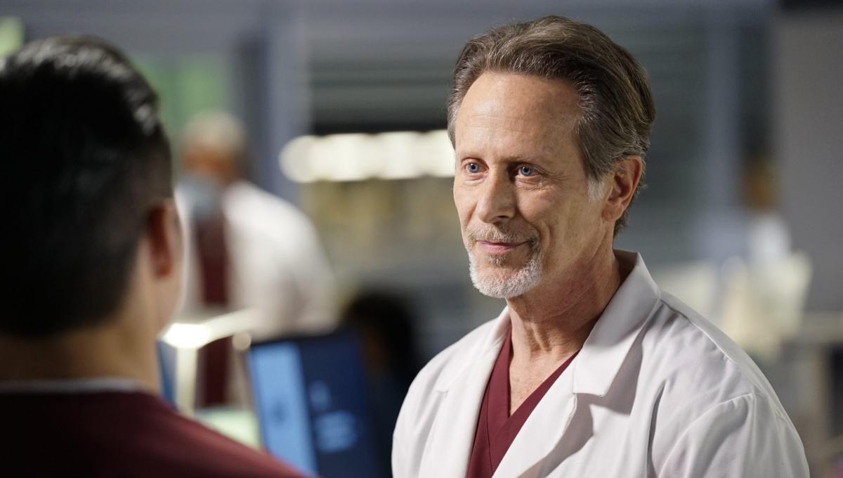 Chicago Med 8: Steven Weber (Dean Acher) tornerà nel Cast della Prossima Stagione