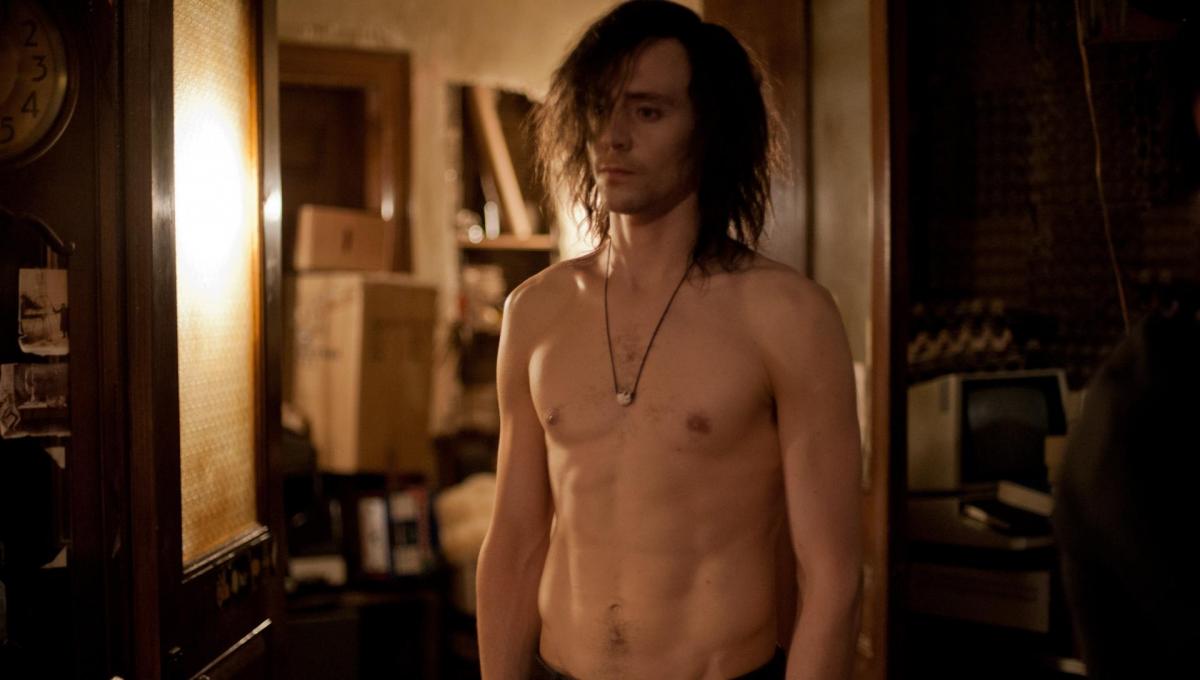 The White Darkness: Tom Hiddleston (Loki) sarà il Protagonista della nuova Miniserie di Apple TV+