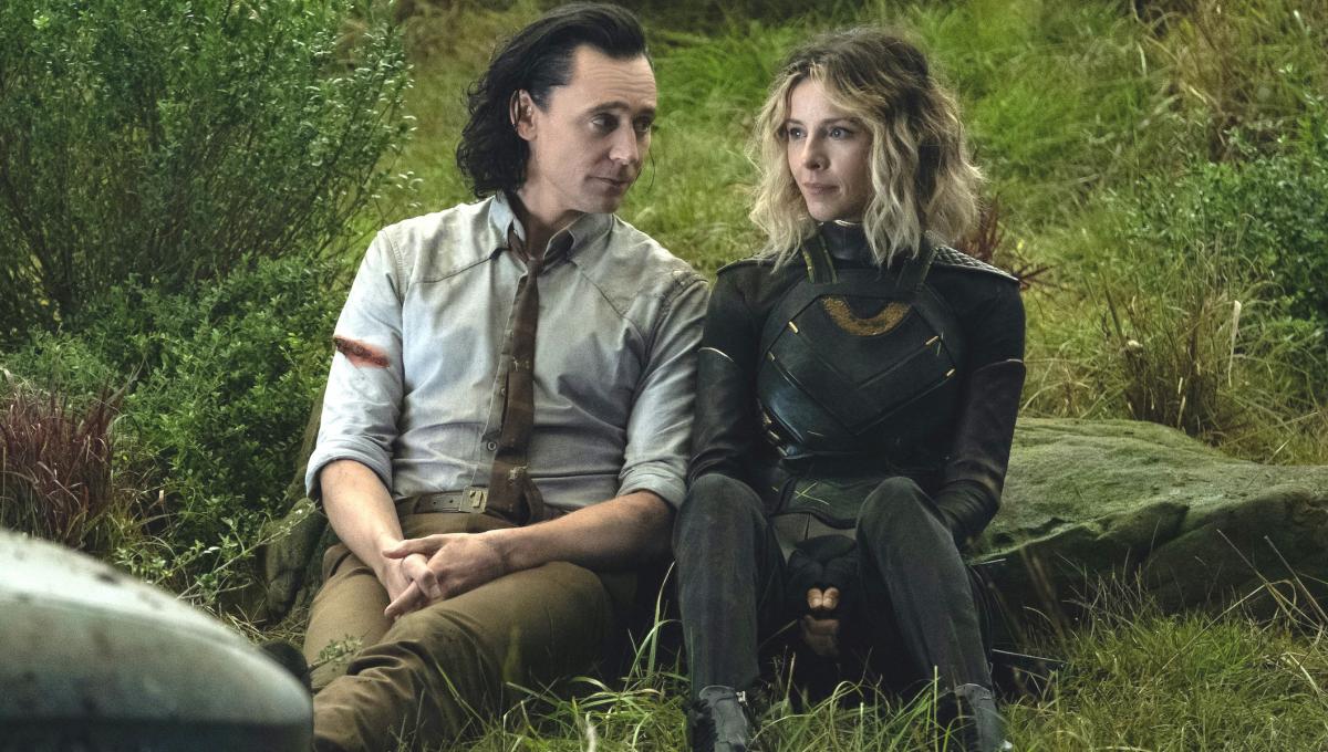 Loki 2: Tom Hiddleston parla della nuova Stagione. Ecco cosa possiamo aspettarci dai nuovi Episodi