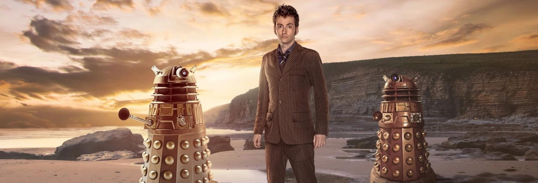 Doctor Who: il 10° Dottore è Tornato! David Tennant torna nel Ruolo del Protagonista nella Foto dal Set