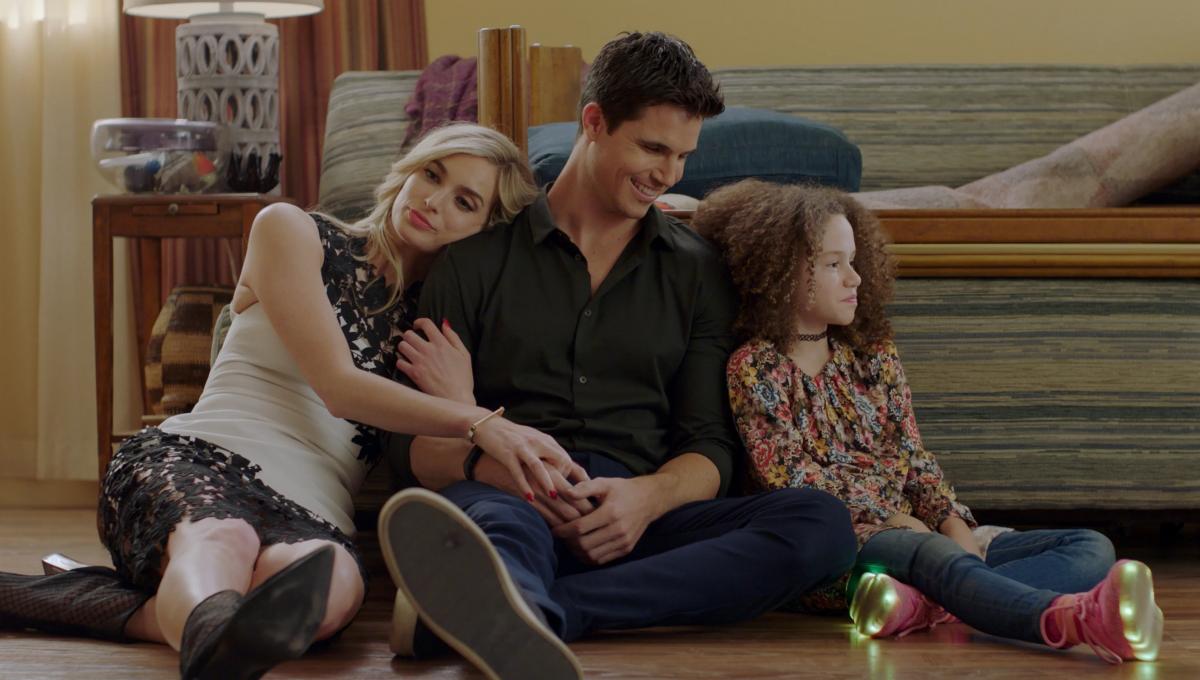 Upload 3: Robbie Amell svela alcuni Aggiornamenti sulla Prossima Stagione