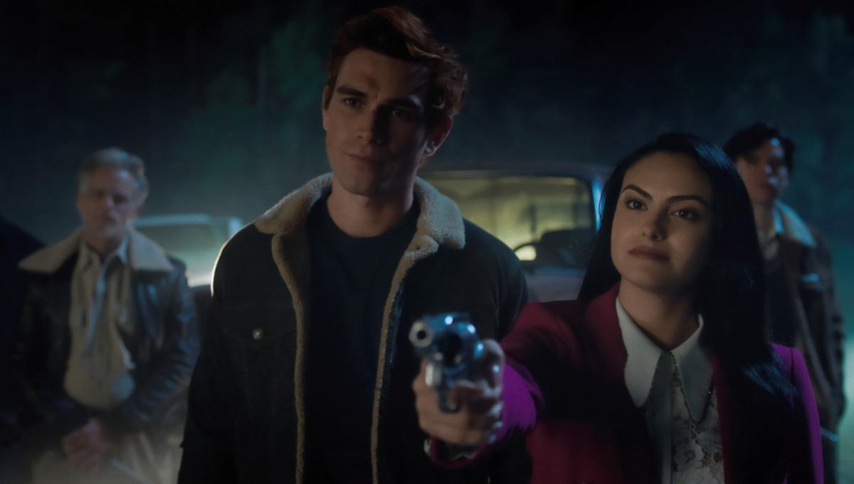 Riverdale 6x22: le Anticipazioni di Roberto Aguirre-Sacasa, "sarà un Finale di Stagione Elettrizzante"