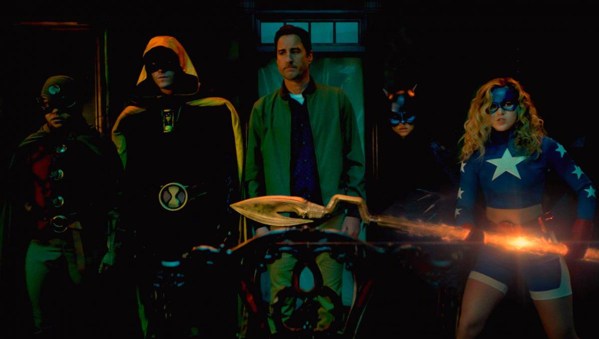 Stargirl 3x01: le Foto della Premiere della Stagione di Prossima Uscita