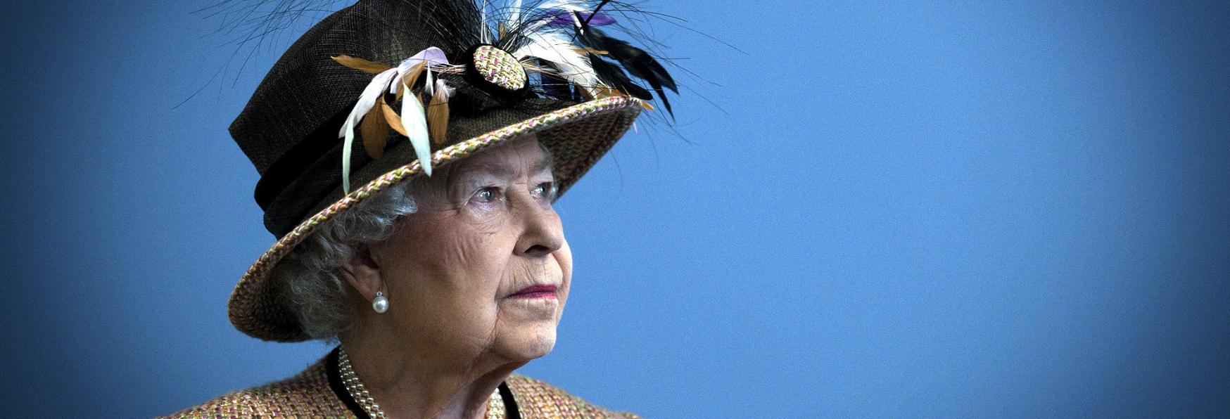 The Crown: dopo la Morte della Regina Elisabetta II, la Produzione viene Sospesa