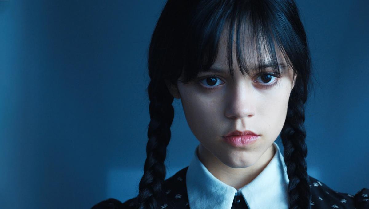 Mercoledì: Jenna Ortega sull'incontro con Christina Ricci, "stavo per avere un Attacco di Panico"