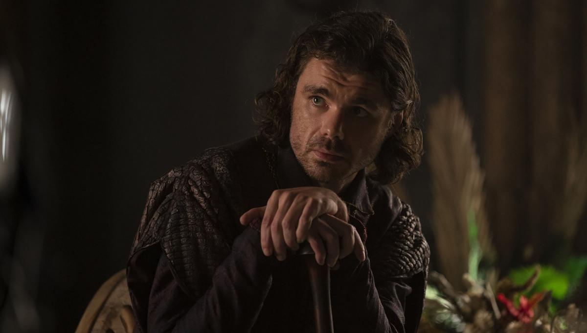 House of The Dragon: Matthew Needham su Ser Larys Strong, "Non credo sia Pazzo, ma molto Metodico"