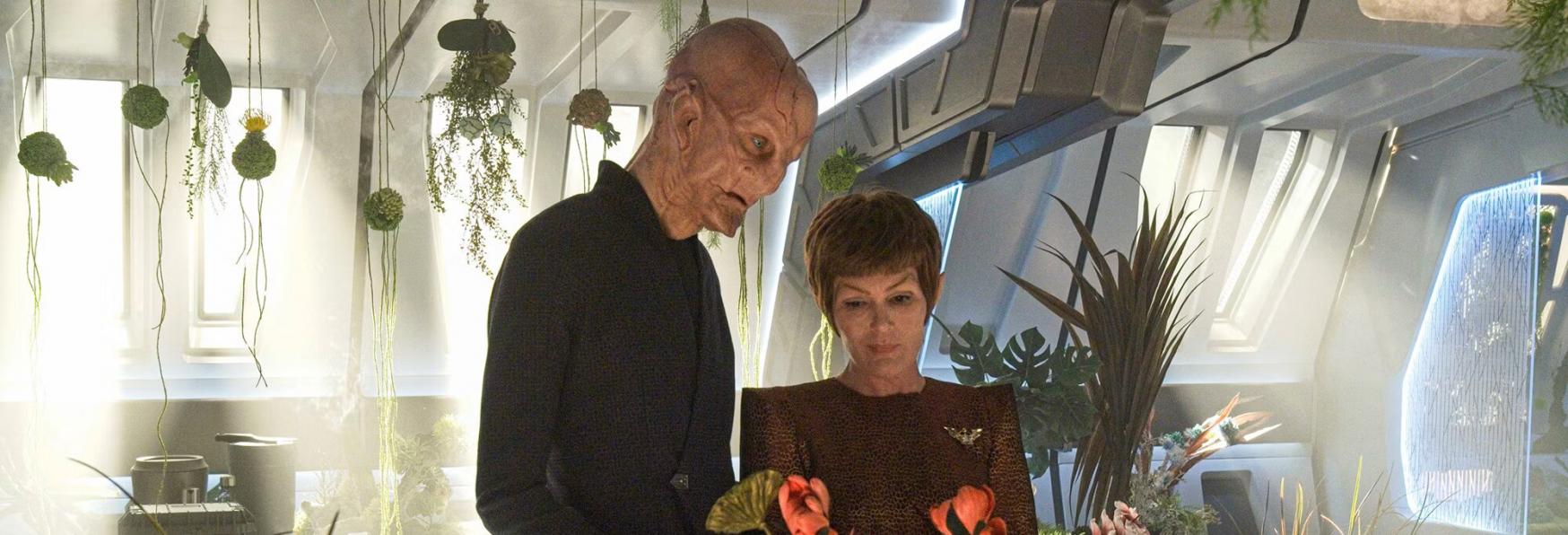 Star Trek: Discovery 5 - Doug Jones parla del Futuro della Relazione tra Saru e T'Rina