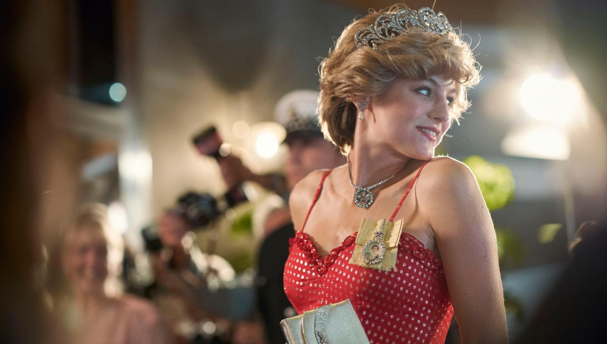 The Crown 6: il Creatore della Serie TV sulla Scena della Morte di Diana, "C'è molta Ansia e Tensione"